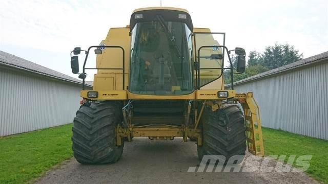 New Holland TF78 Зернозбиральні комбайни