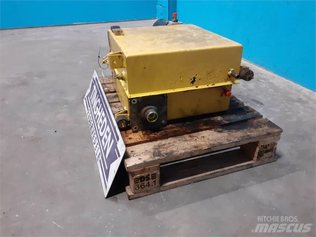 New Holland TF78 Гідравліка