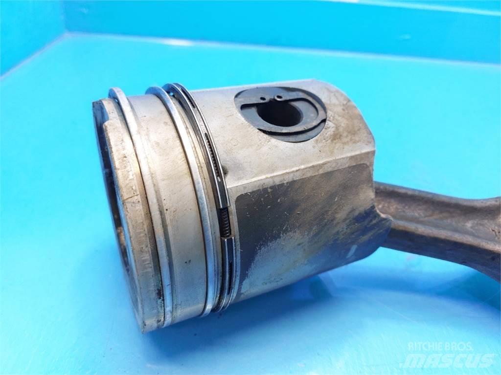 New Holland TF78 Двигуни
