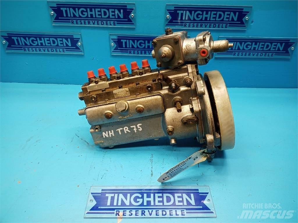 New Holland TR75 Двигуни