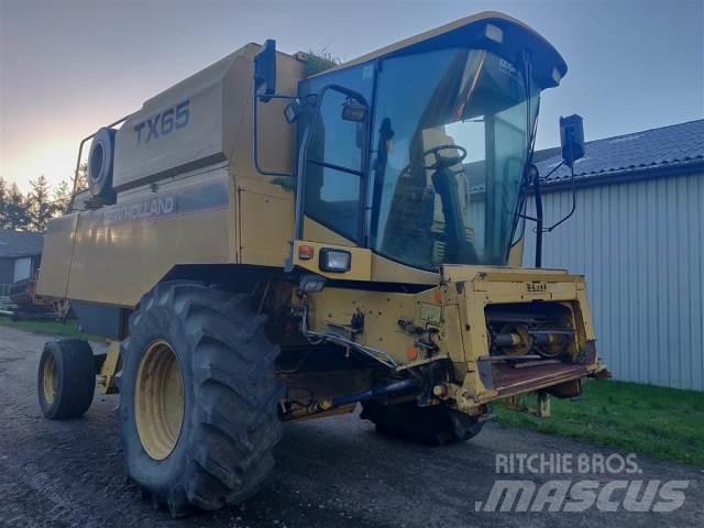 New Holland TX65 Зернозбиральні комбайни