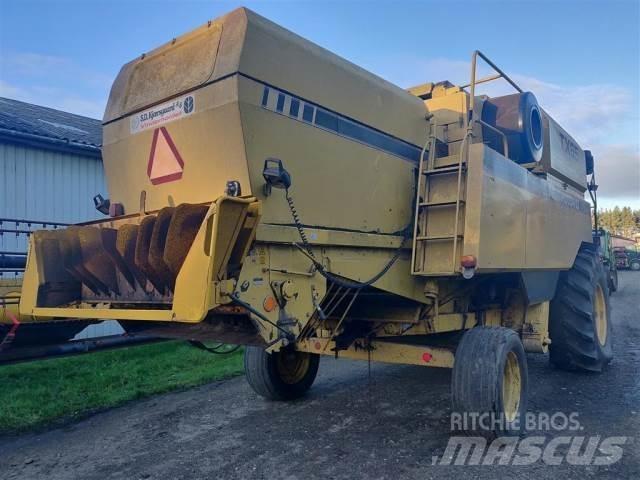 New Holland TX65 Зернозбиральні комбайни