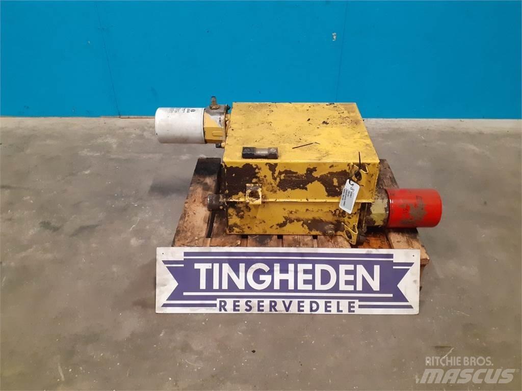 New Holland TX68 Гідравліка