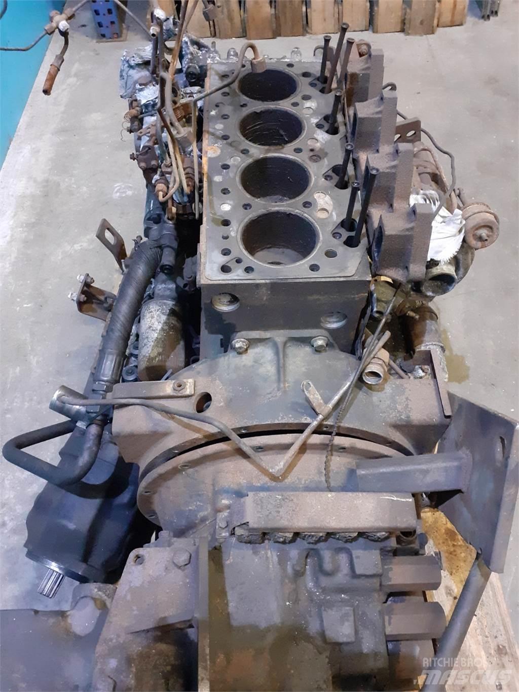 Perkins 1004-40T Двигуни
