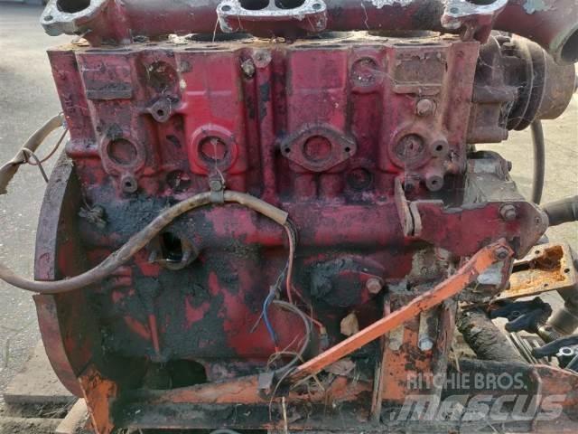 Perkins 4236 Двигуни
