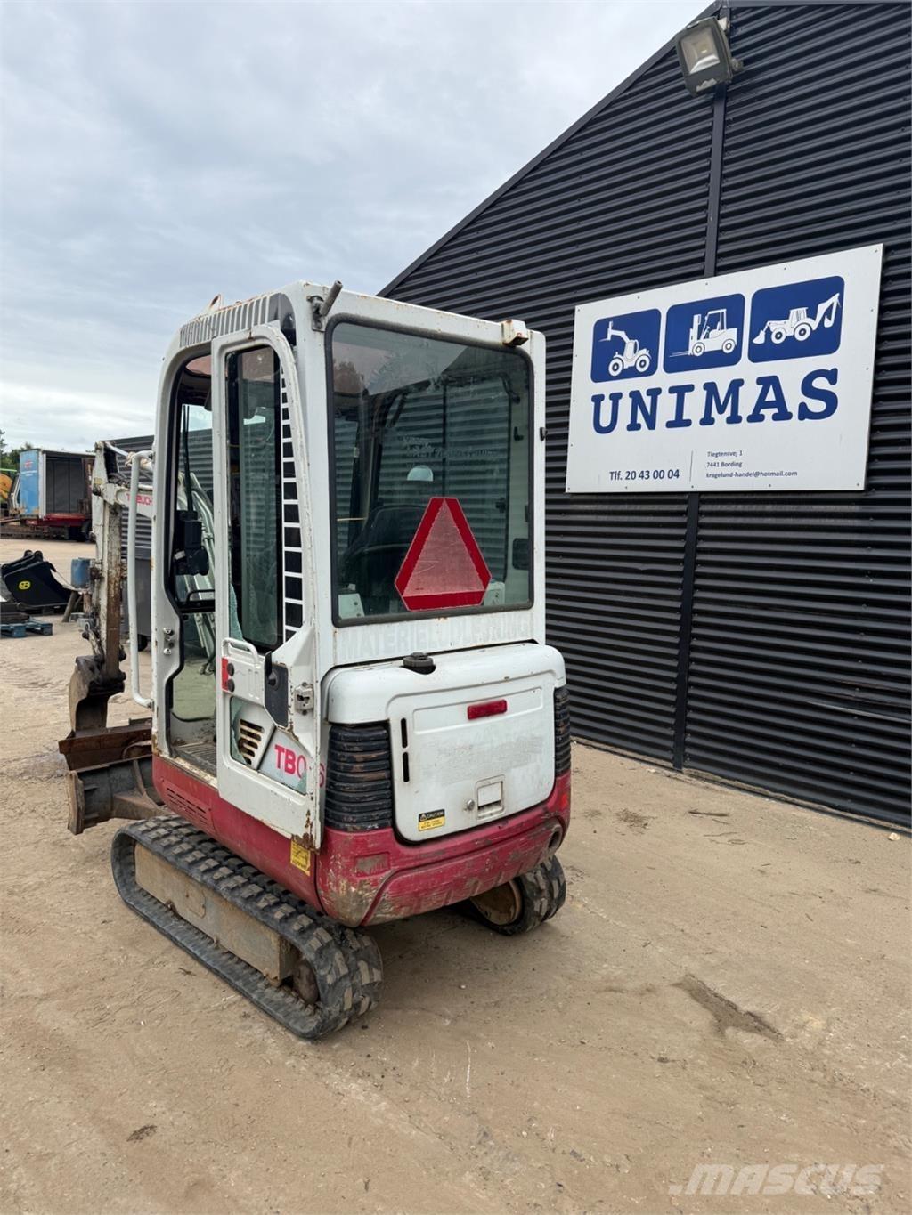 Takeuchi TB016 Міні-екскаватори < 7т