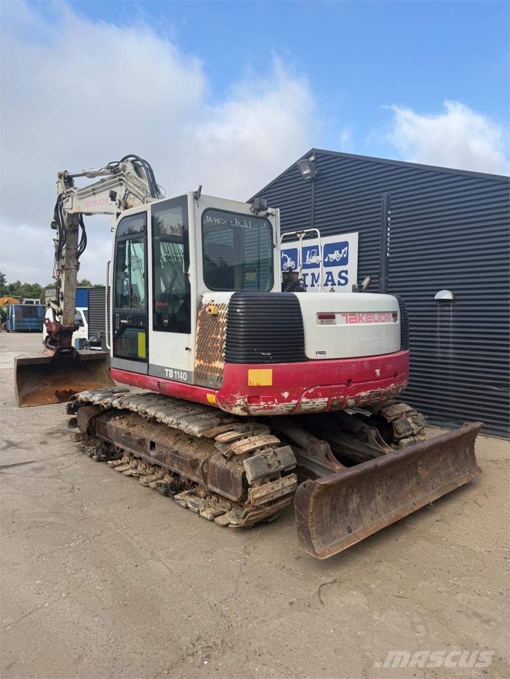 Takeuchi TB1140 Гусеничні екскаватори