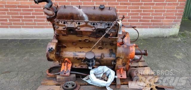 Valmet 411BL Двигуни