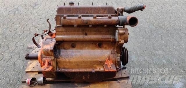 Valmet 411BL Двигуни