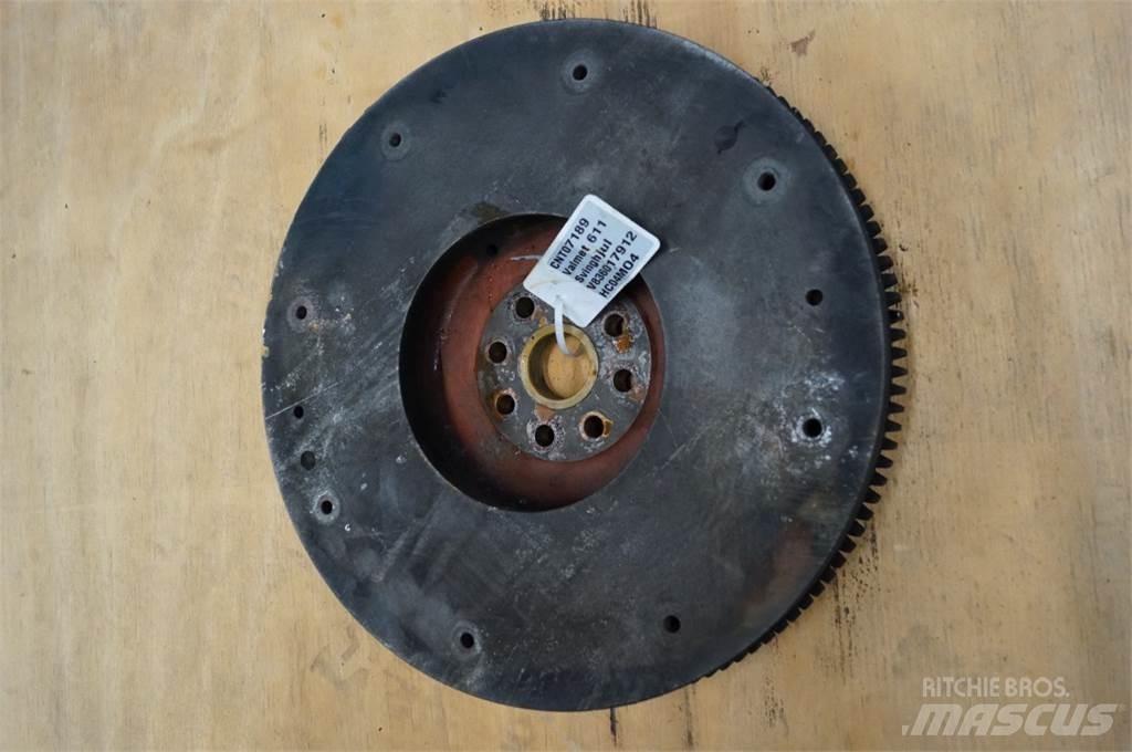 Valmet 611 Двигуни