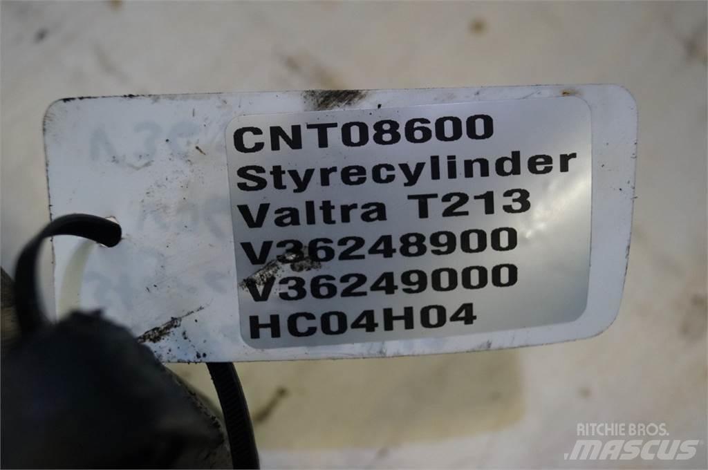 Valtra T213 Гідравліка