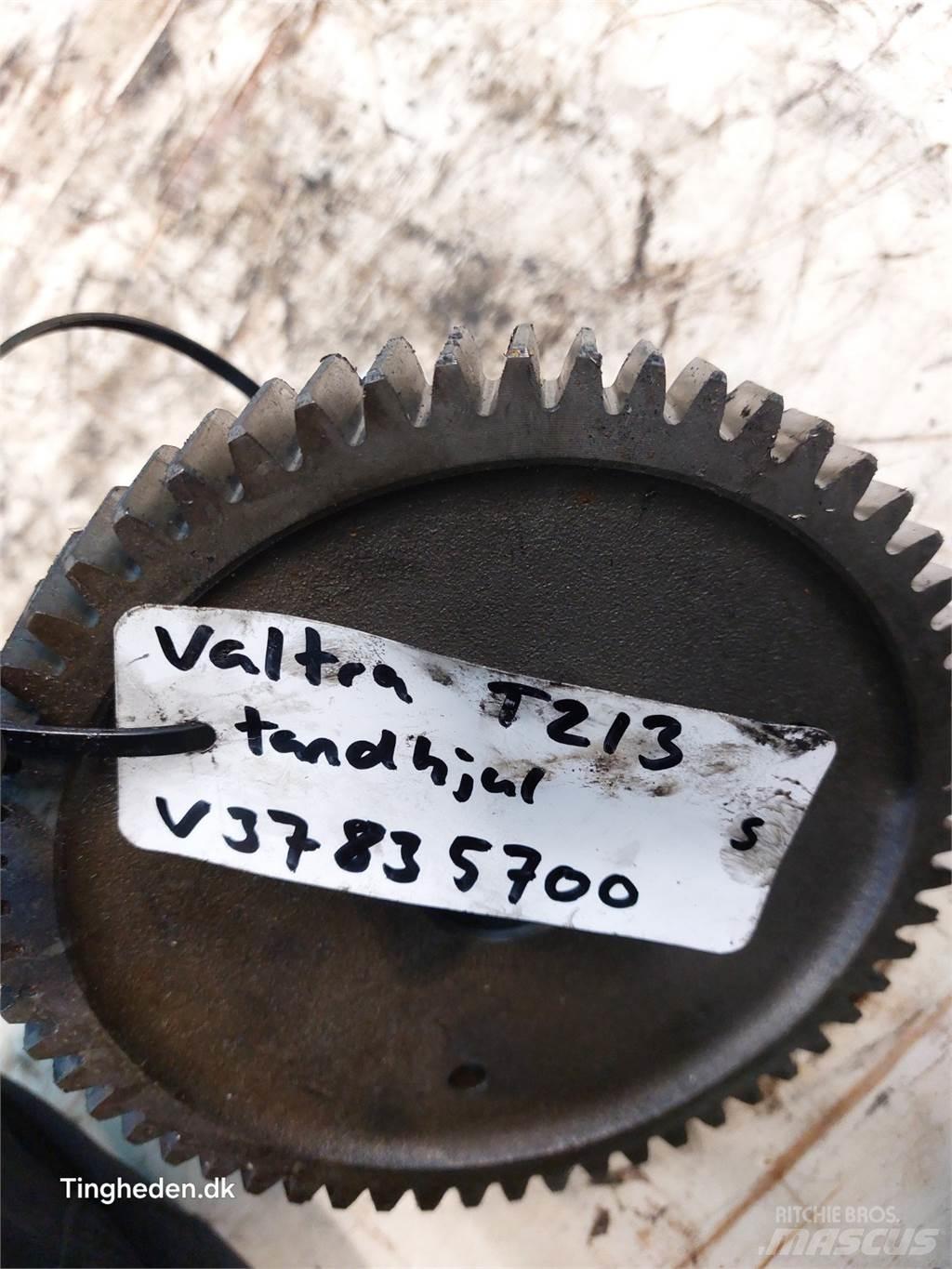 Valtra T213 Коробка передач