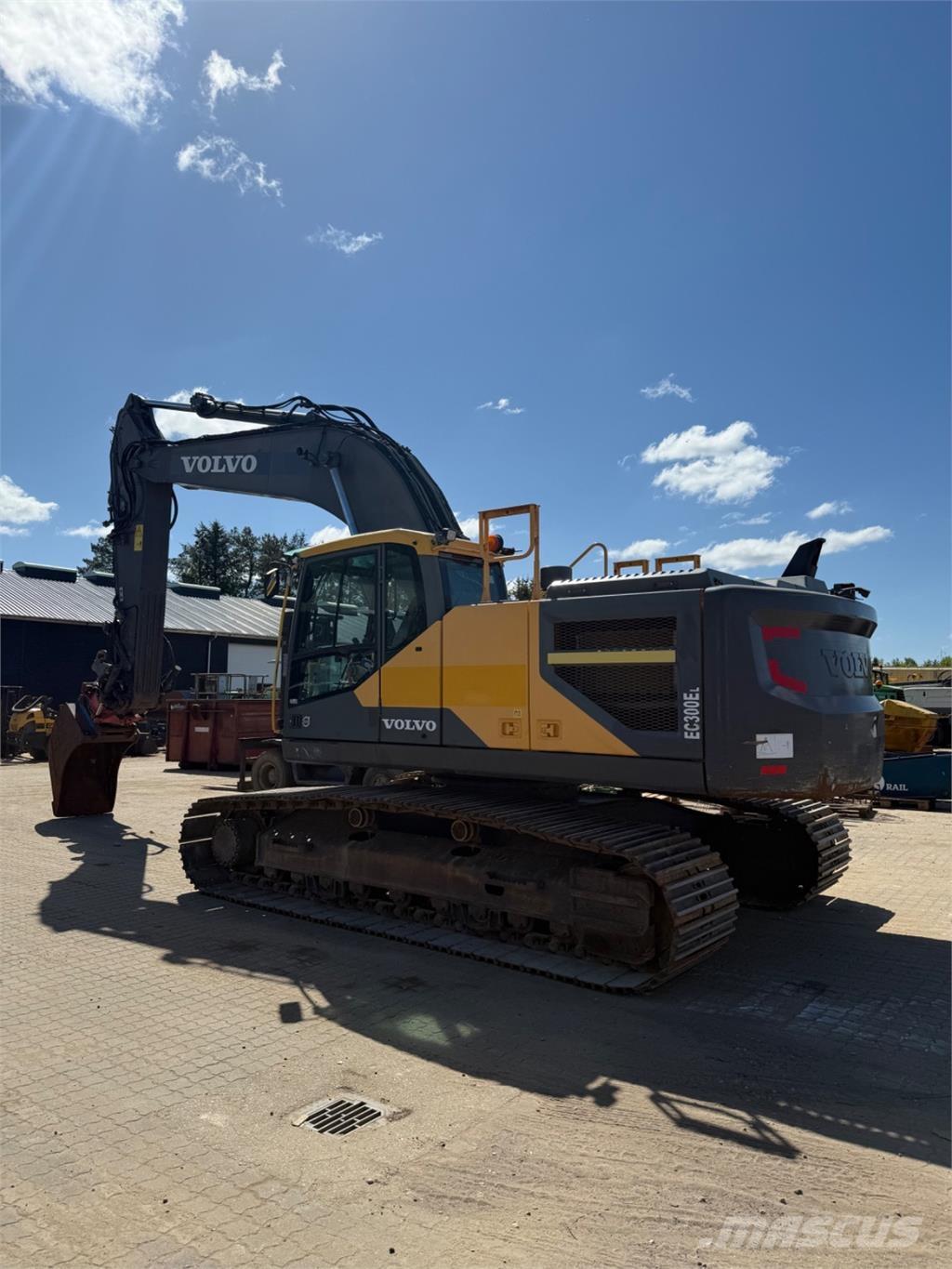 Volvo EC300EL Гусеничні екскаватори