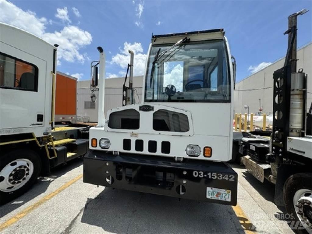 Autocar ACTT42 Термінальні трактори