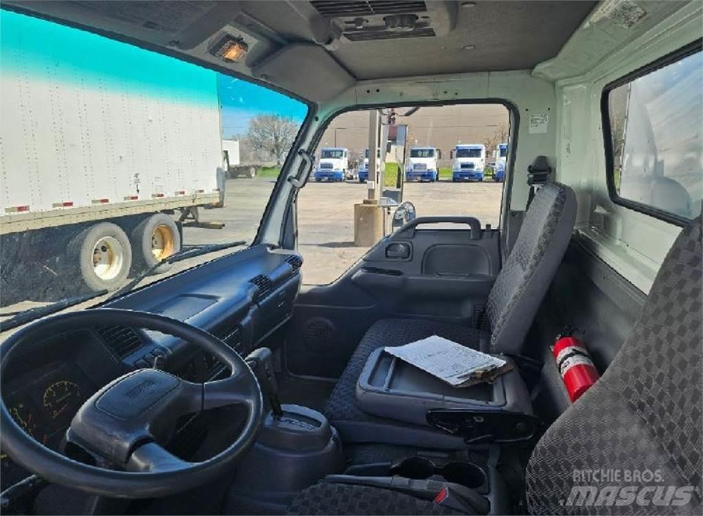 Chevrolet W4500 Фургони