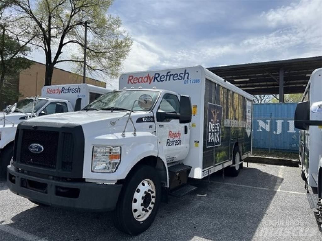 Ford F650 Вантажівки для доставки напоїв