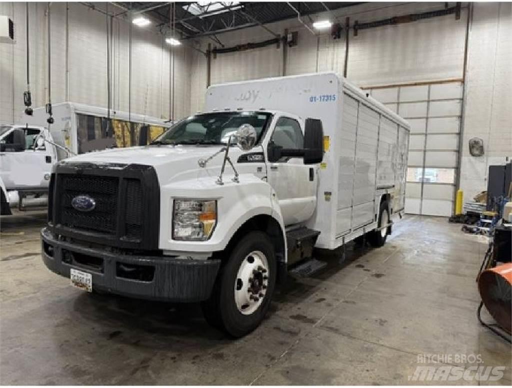 Ford F650 Вантажівки для доставки напоїв