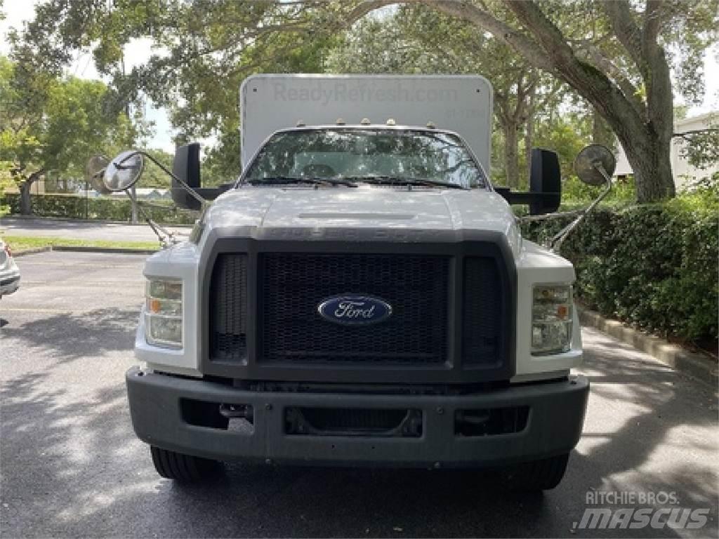 Ford F650 Вантажівки для доставки напоїв