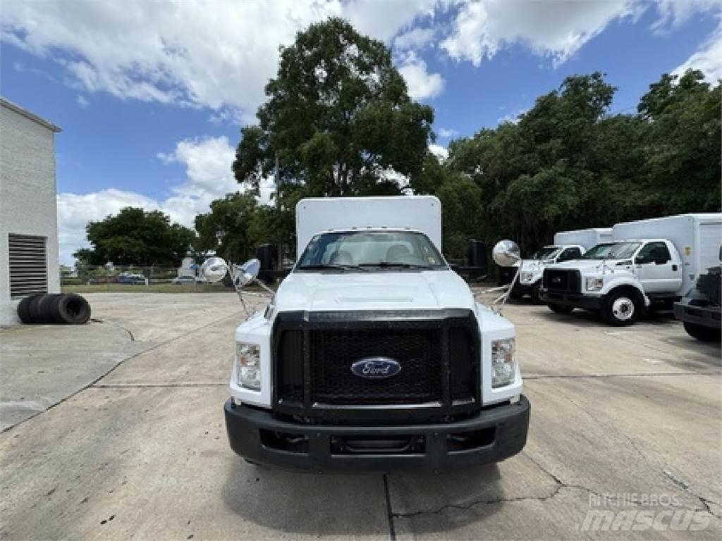 Ford F650 Вантажівки для доставки напоїв