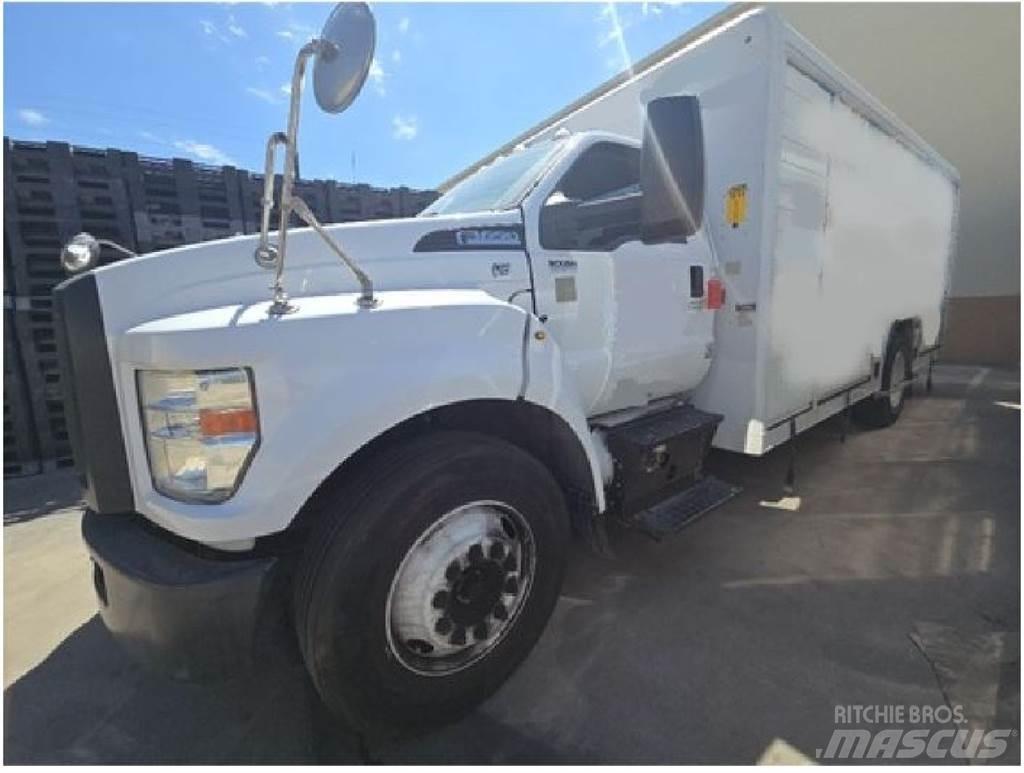 Ford F650 Вантажівки для доставки напоїв