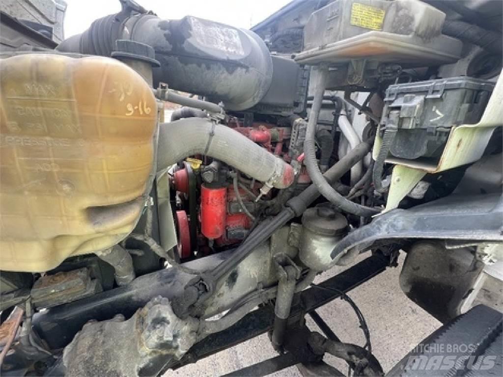Ford F750 Вантажівки для доставки напоїв