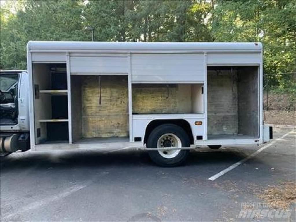 Ford F750 Вантажівки для доставки напоїв