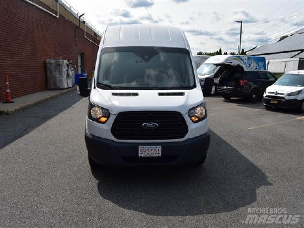 Ford TRANSIT Панельні фургони