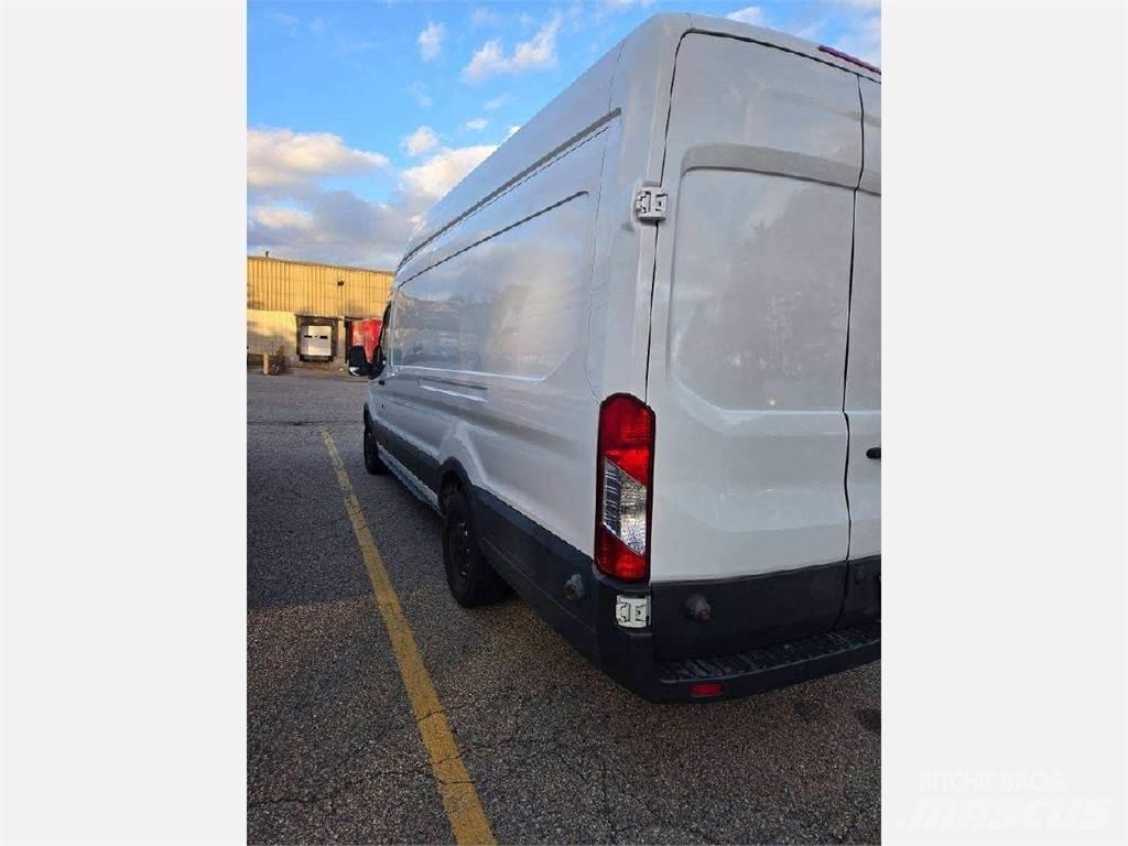 Ford TRANSIT Панельні фургони