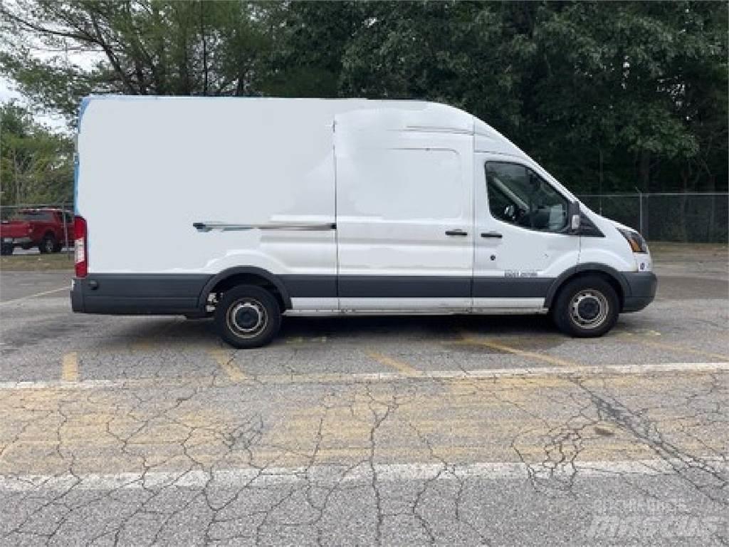 Ford TRANSIT Панельні фургони