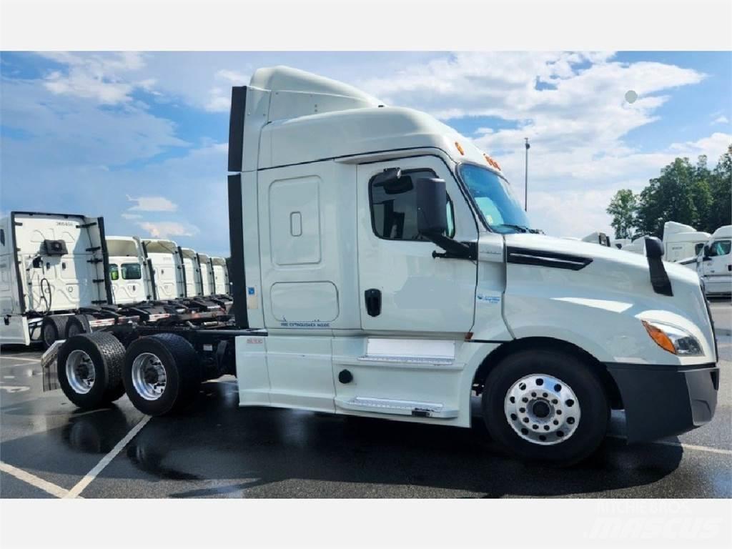 Freightliner 126 Тягачі