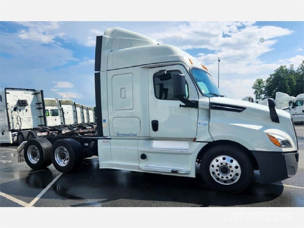 Freightliner 126 Тягачі