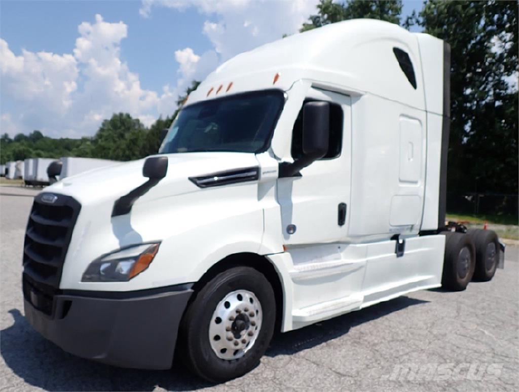 Freightliner 126 Тягачі