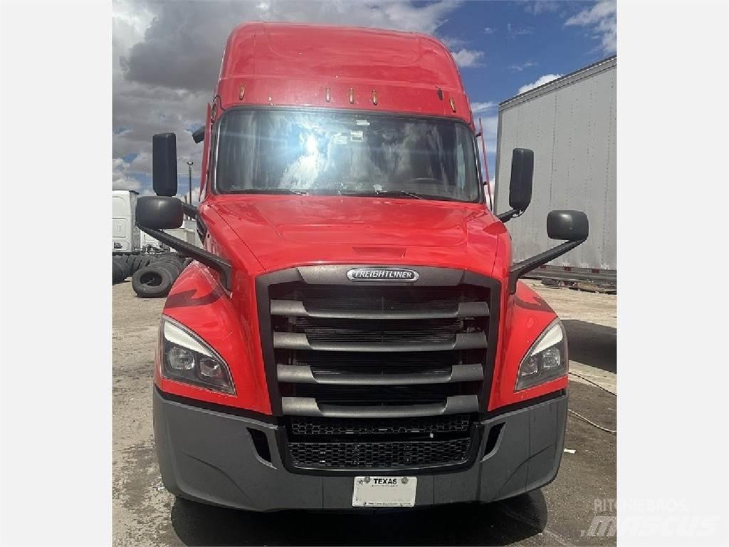 Freightliner CA126 Тягачі