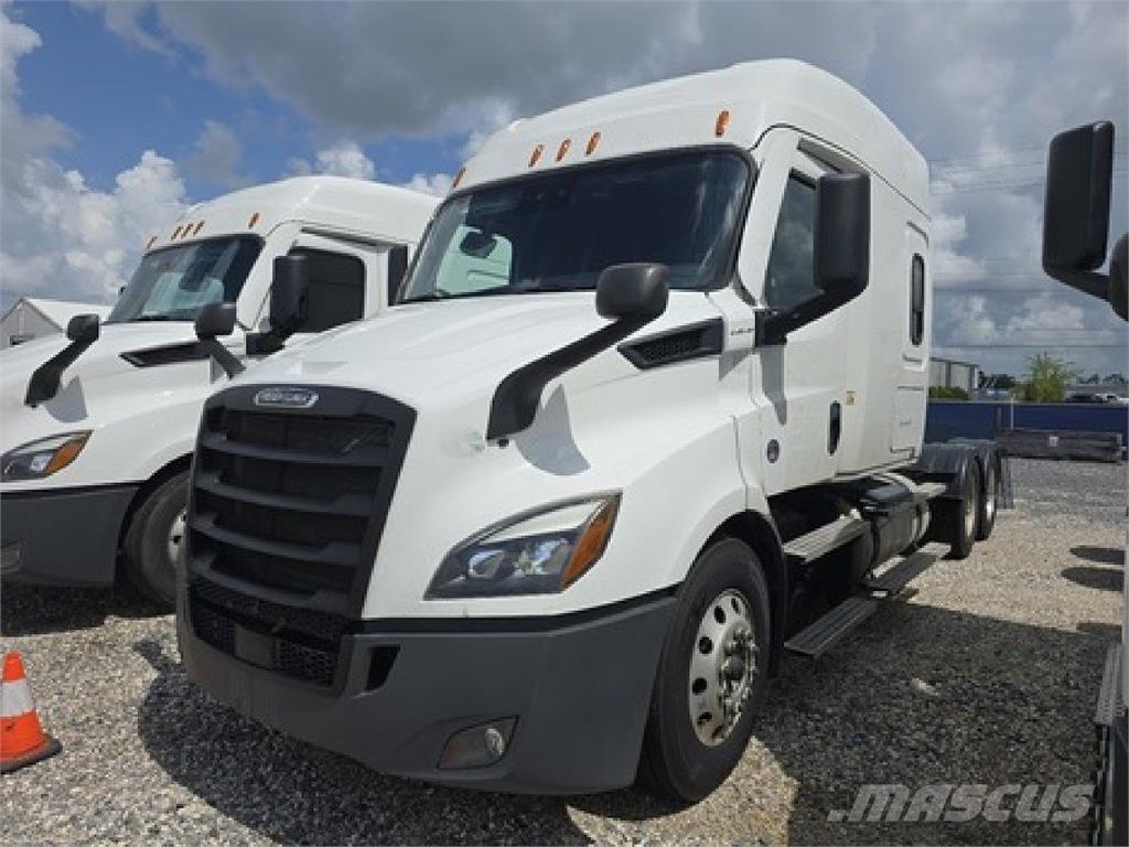 Freightliner CAS116 Тягачі