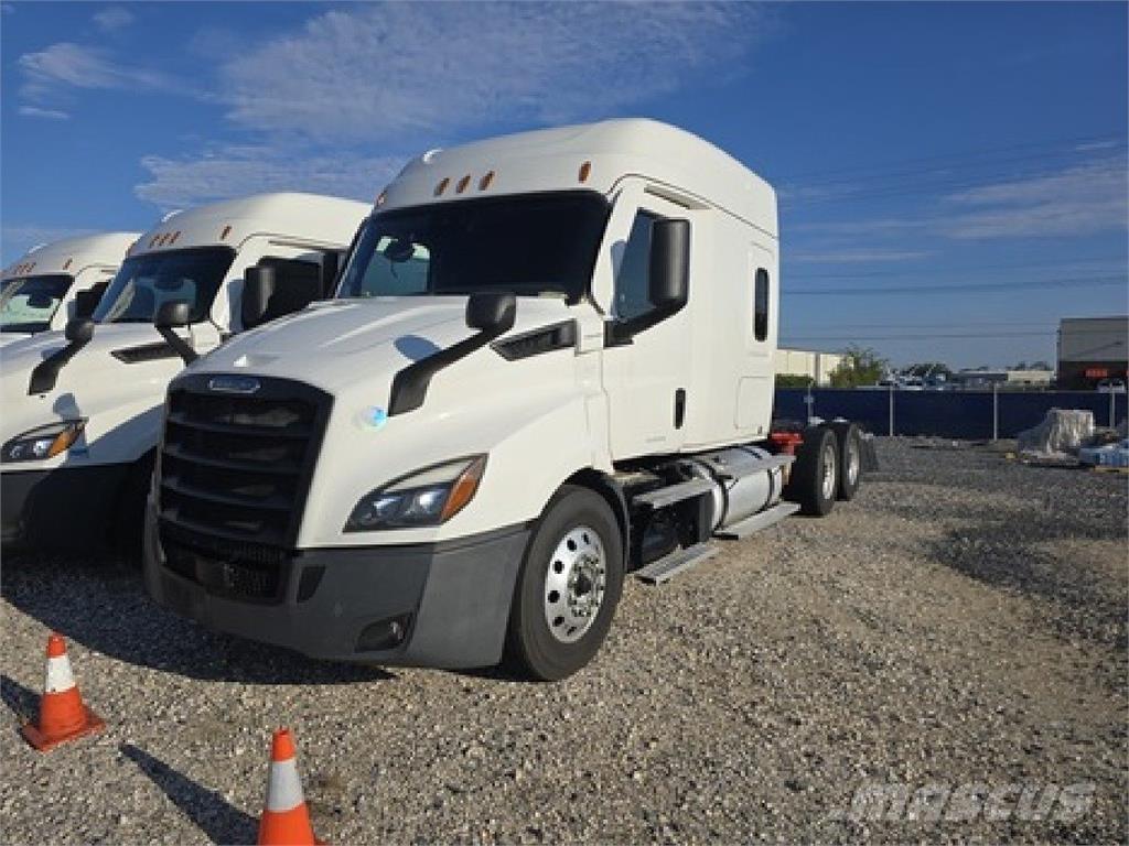 Freightliner CAS116 Тягачі