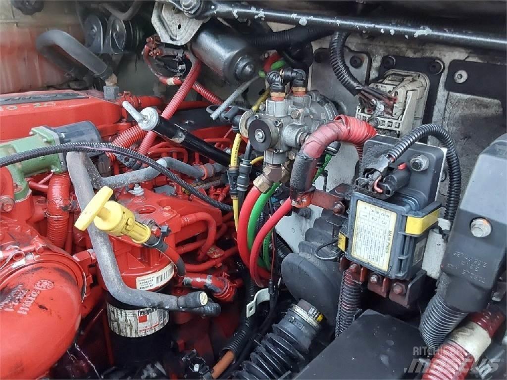 Freightliner M2 Вантажівки для доставки напоїв