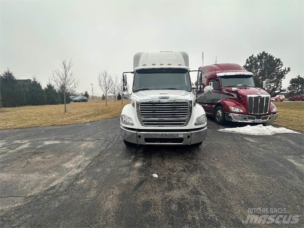 Freightliner M2 Фургони