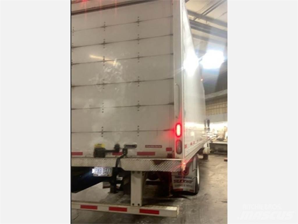 Freightliner M2 Фургони