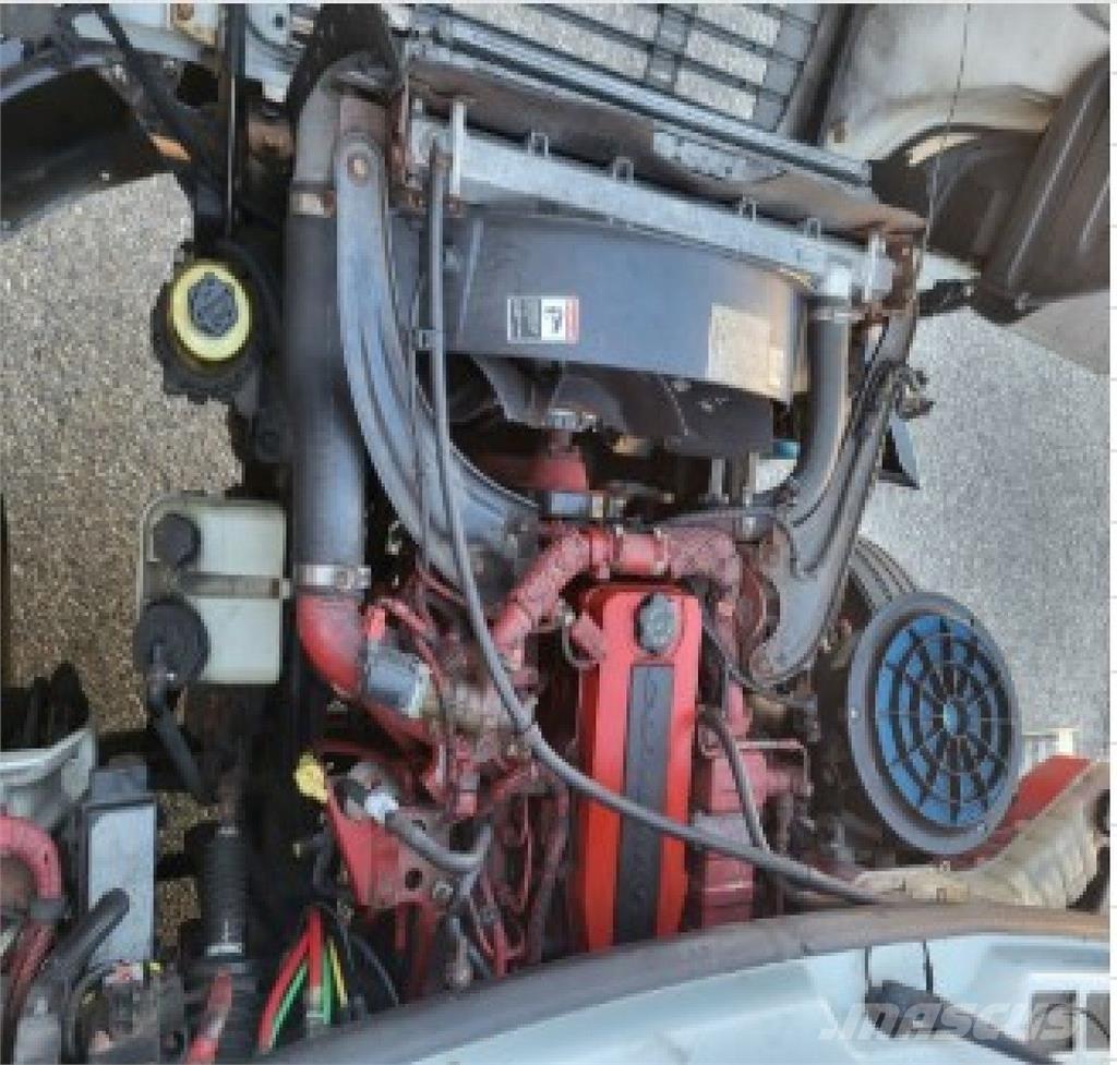 Freightliner M2 Фургони