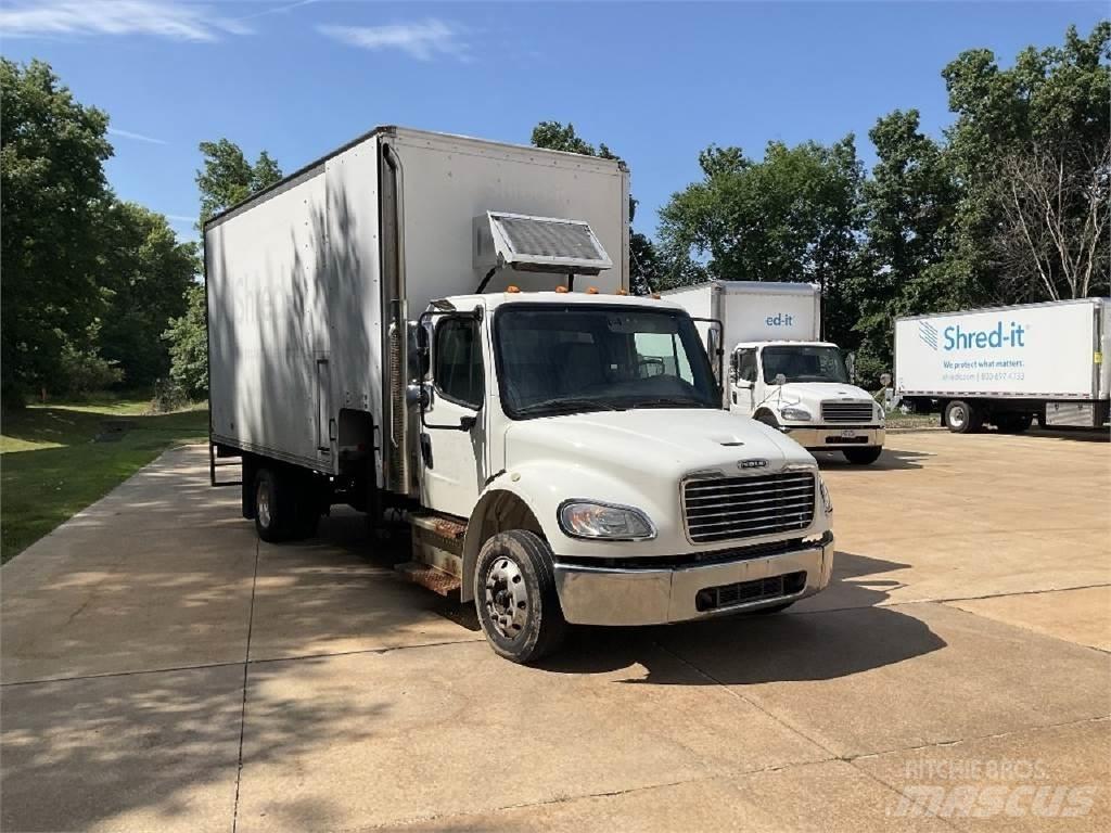 Freightliner M2-106 Фургони