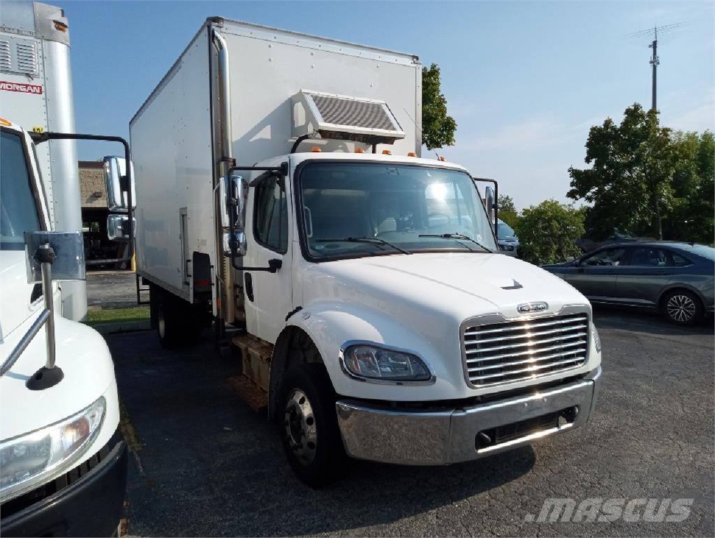 Freightliner M2-106 Фургони