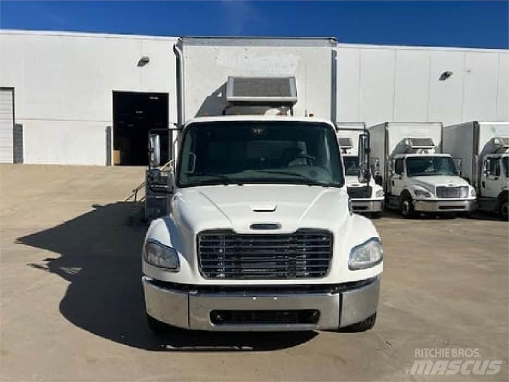 Freightliner M2-106 Фургони