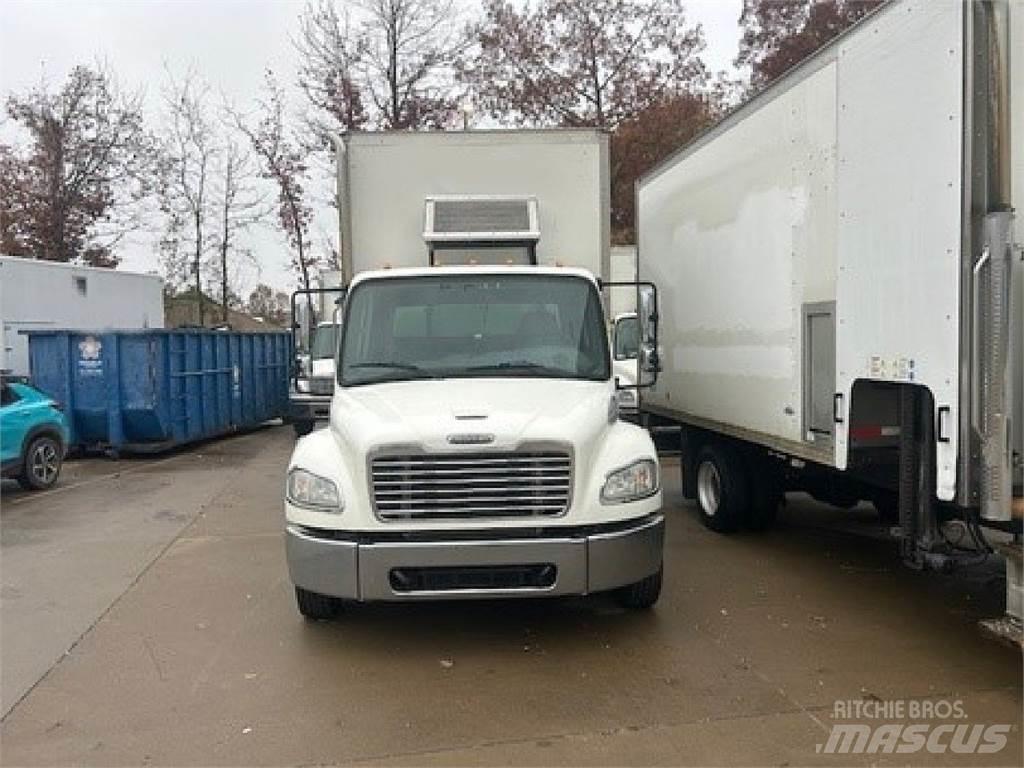 Freightliner M2-106 Фургони