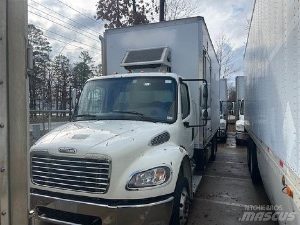 Freightliner M2-106 Фургони