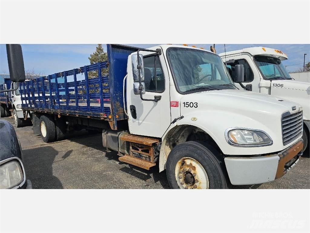 Freightliner M2 106 Вантажівки-платформи/бокове розвантаження