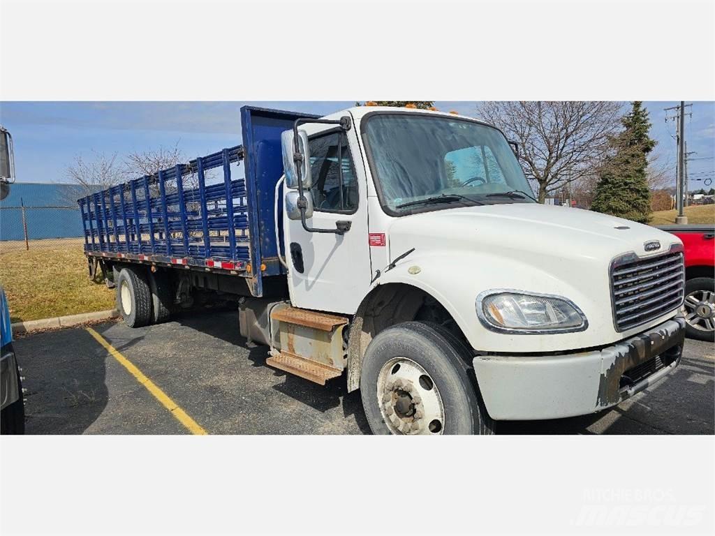 Freightliner M2 106 Вантажівки-платформи/бокове розвантаження