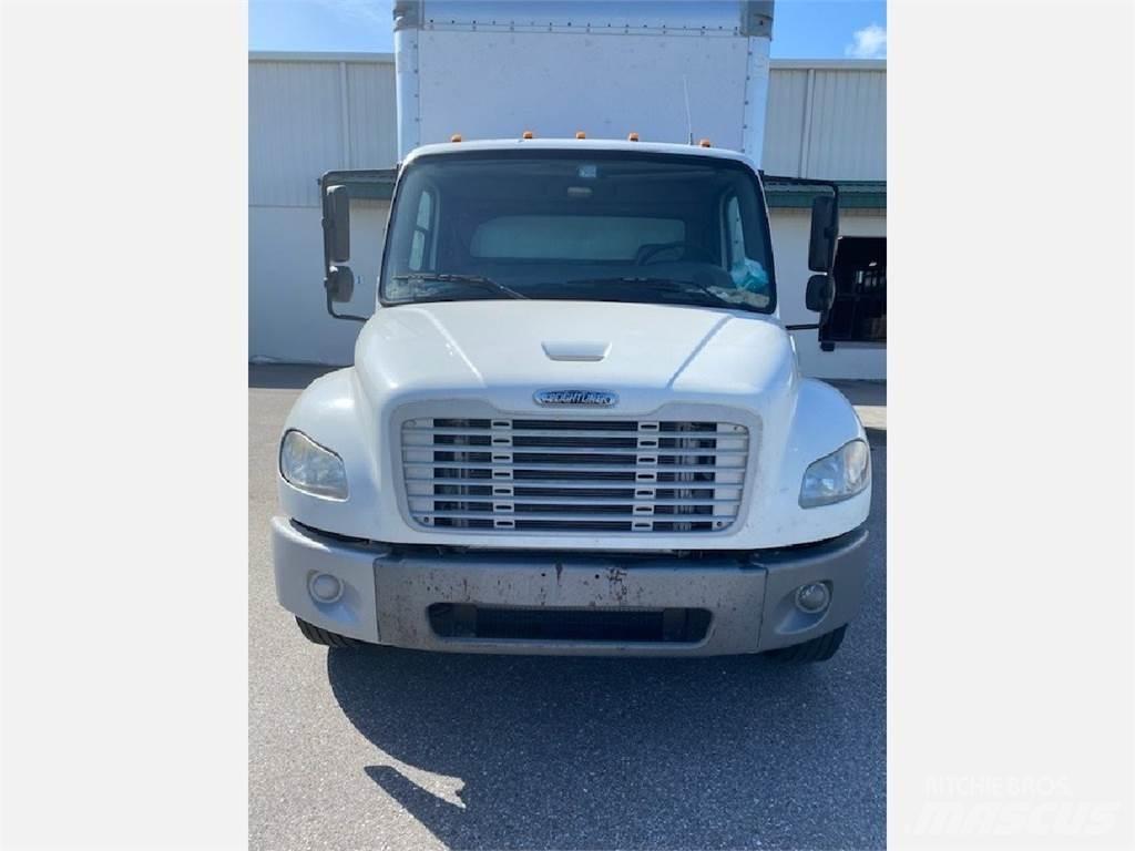 Freightliner M2 106 Фургони