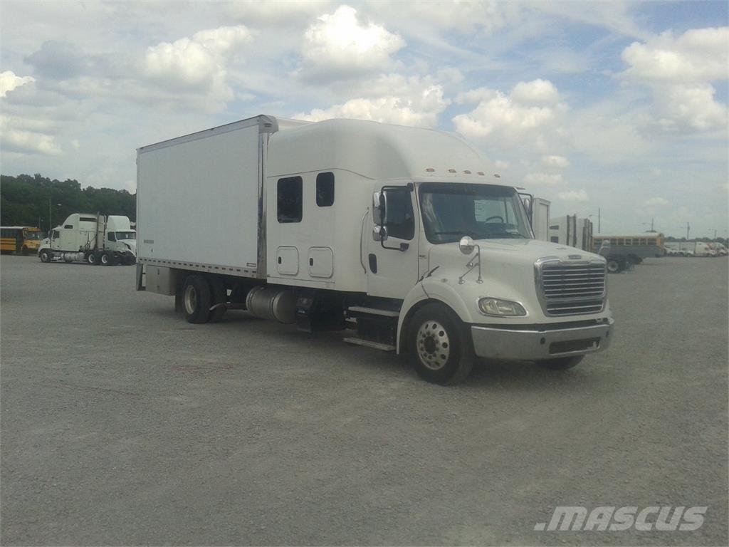 Freightliner M2-112 Фургони