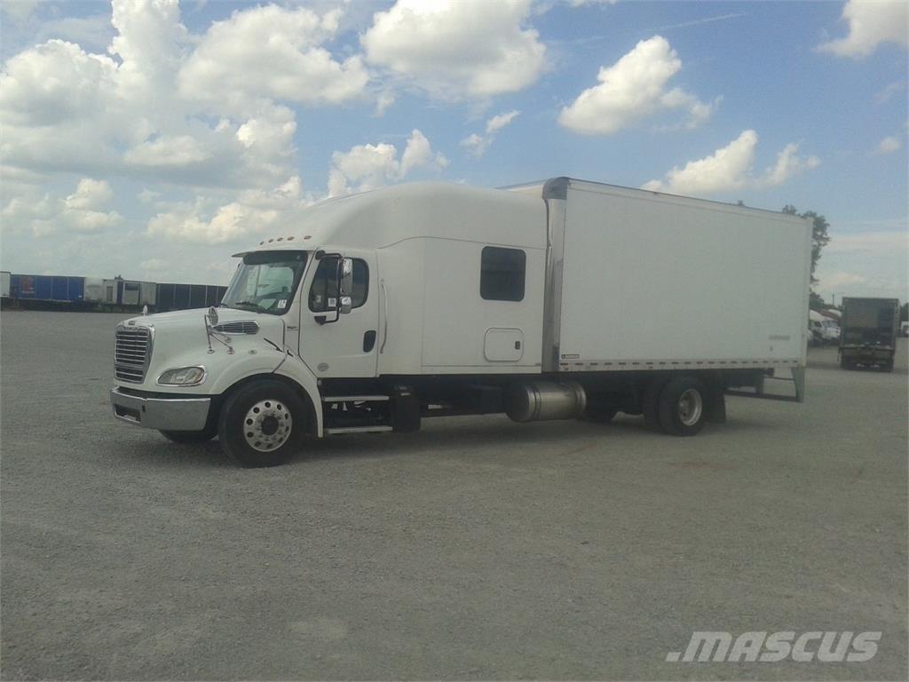 Freightliner M2-112 Фургони