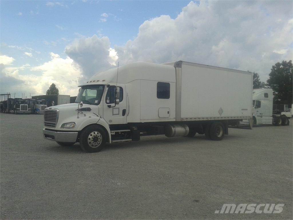 Freightliner M2-112 Фургони